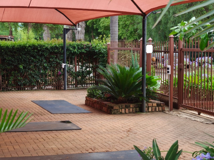 3 Bedroom Property for Sale in Ifafi North West